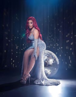 Ivy Queen feet photo 12