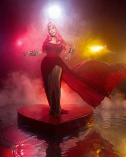 Ivy Queen feet photo 3
