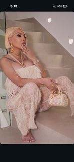 Ivy Queen feet photo 1