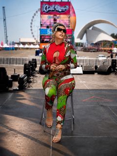 Ivy Queen feet photo 16
