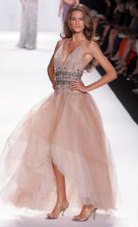 Izabel Goulart feet photo thumbnail