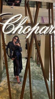 Izabel Goulart feet photo thumbnail