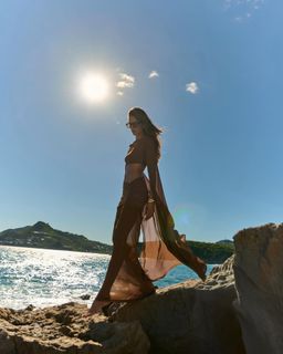 Izabel Goulart feet photo 2