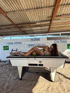 Izabel Goulart feet photo 19