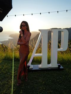 Izabel Goulart feet photo 3