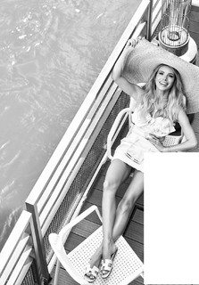 Izabela Janachowska feet photo 5