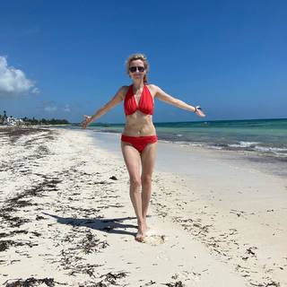 Izabela Kuna feet photo 9