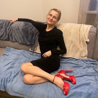 Izabela Kuna feet photo 3