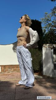 Izabela Kuna feet photo 1