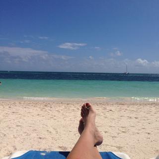 Izabella Camargo feet photo 2