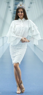 Izabella Krzan feet photo thumbnail