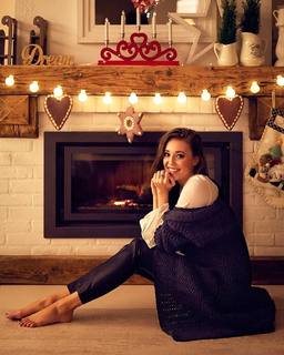 Izabella Krzan feet photo thumbnail