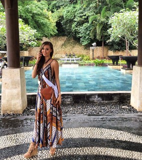 Izabella Krzan feet photo thumbnail