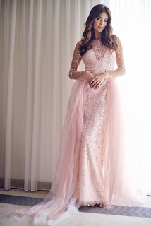 Izabella Krzan feet photo thumbnail