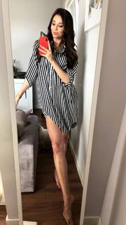 Izabella Krzan feet photo thumbnail