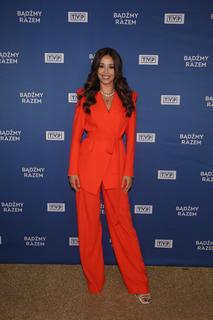 Izabella Krzan feet photo thumbnail