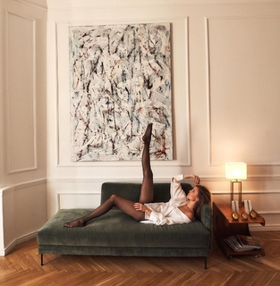 Izabella Krzan feet photo thumbnail