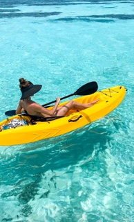 Izabella Krzan feet photo thumbnail