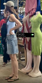 Izabella Krzan feet photo thumbnail