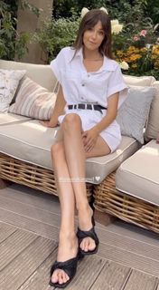 Izabella Krzan feet photo thumbnail