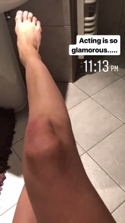 Izabella Miko feet photo thumbnail