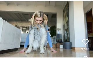 Izabella Miko feet photo thumbnail