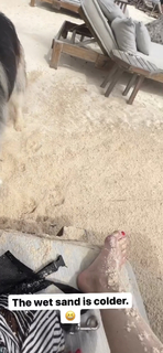 Izabella Miko feet photo thumbnail