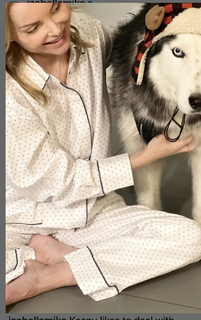 Izabella Miko feet photo thumbnail