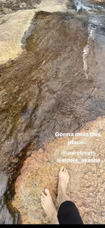 Izabella Miko feet photo thumbnail