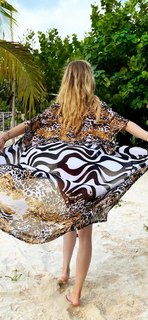 Izabella Miko feet photo thumbnail