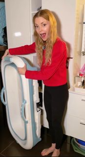 Izabella Miko feet photo 15