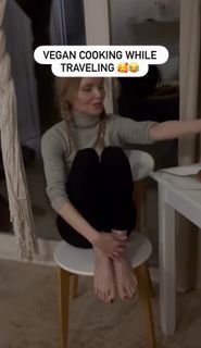 Izabella Miko feet photo 17