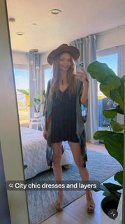 Izabella Miko feet photo 7