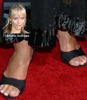 Izabella Scorupco feet photo thumbnail
