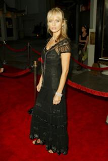 Izabella Scorupco feet photo thumbnail