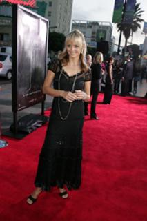 Izabella Scorupco feet photo thumbnail