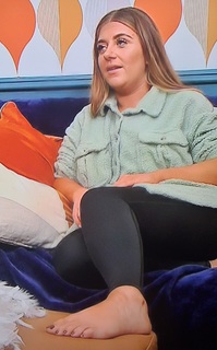 Izzi Warner feet photo 15