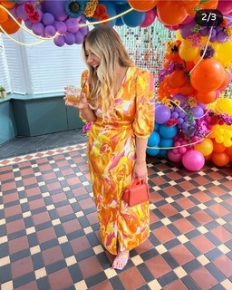 Izzi Warner feet photo 3