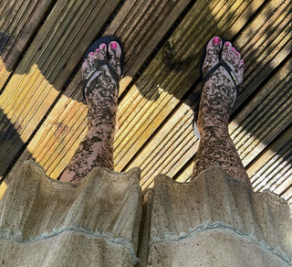 Izzi Warner feet photo 17