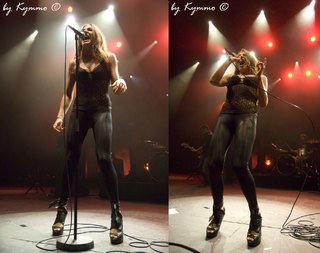 Izïa Higelin feet photo 3