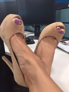 Jacey Birch feet photo thumbnail