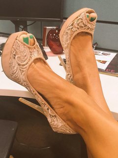 Jacey Birch feet photo thumbnail