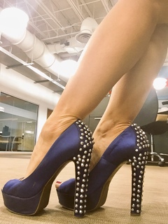 Jacey Birch feet photo thumbnail