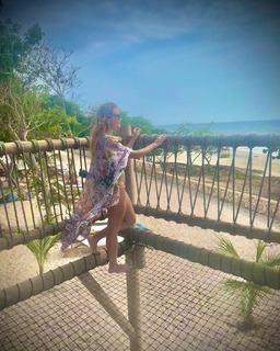 Jacey Birch feet photo thumbnail