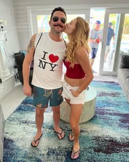 Jacey Birch feet photo thumbnail