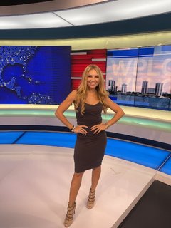 Jacey Birch feet photo thumbnail