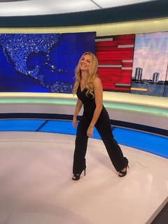 Jacey Birch feet photo thumbnail