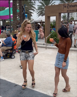 Jacey Birch feet photo thumbnail