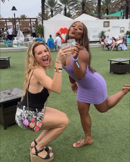 Jacey Birch feet photo thumbnail