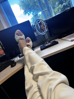 Jacey Birch feet photo thumbnail